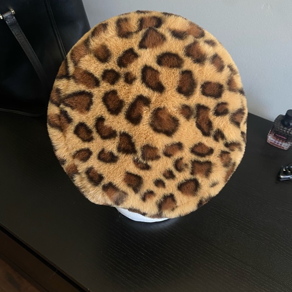 Leopard Print Ushanka Hat - Picture 5 of 5